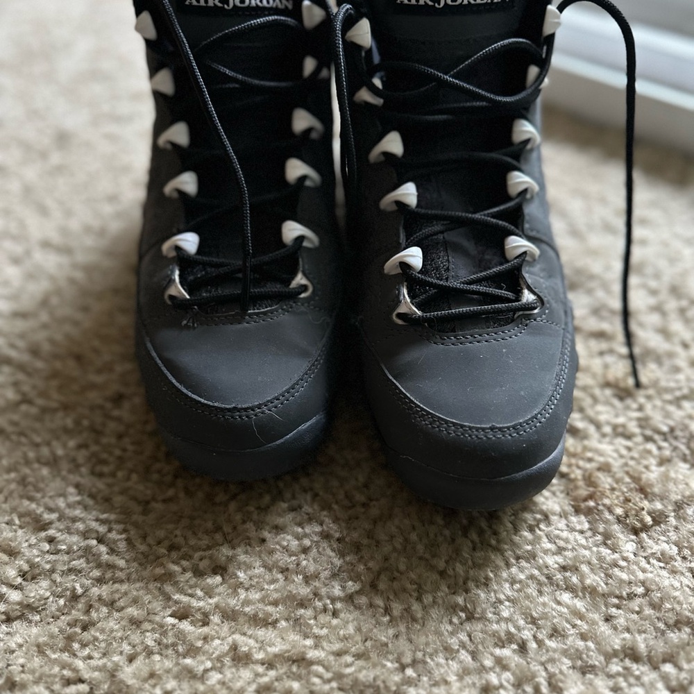 Jordan 9 Retro Anthracite